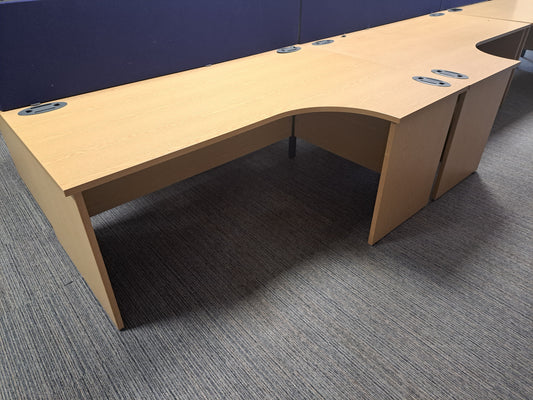 Light oak 1800mm by 1200mm radial desks