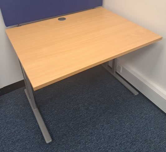 Beech 1000mm by 800mm straight desks