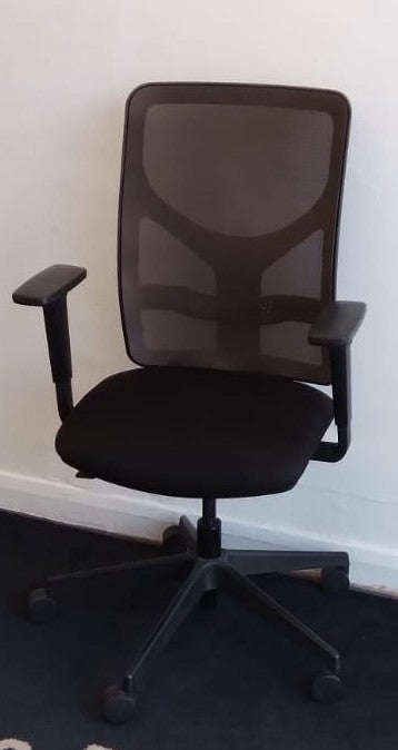 Black & Grey contract operator chairs