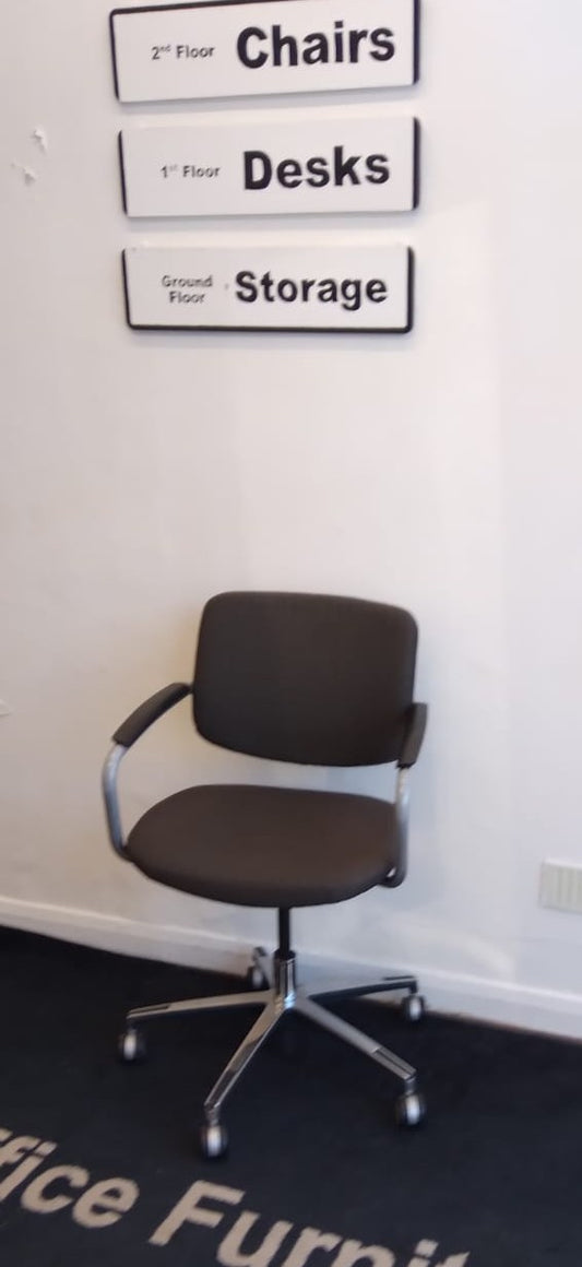 Brown & Chrome Connection gas lift swivel meeting or operator chairs
