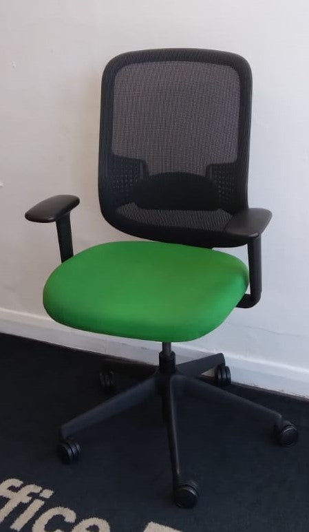 Black mesh & green Orange Box Do operator chair